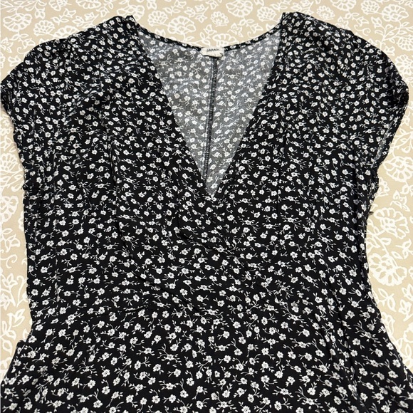 Garage Dress shorts v-neck, small - Picture 4 of 9